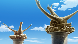 Alto Mare Guardian Columns.png